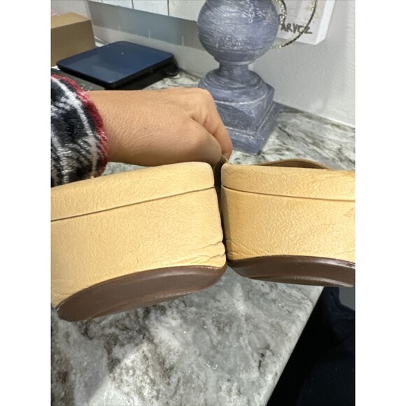 Vionic Women's Size 10 Pacific High Tide Tan Cork Detail Platform Sandals - Picture 5 of 9